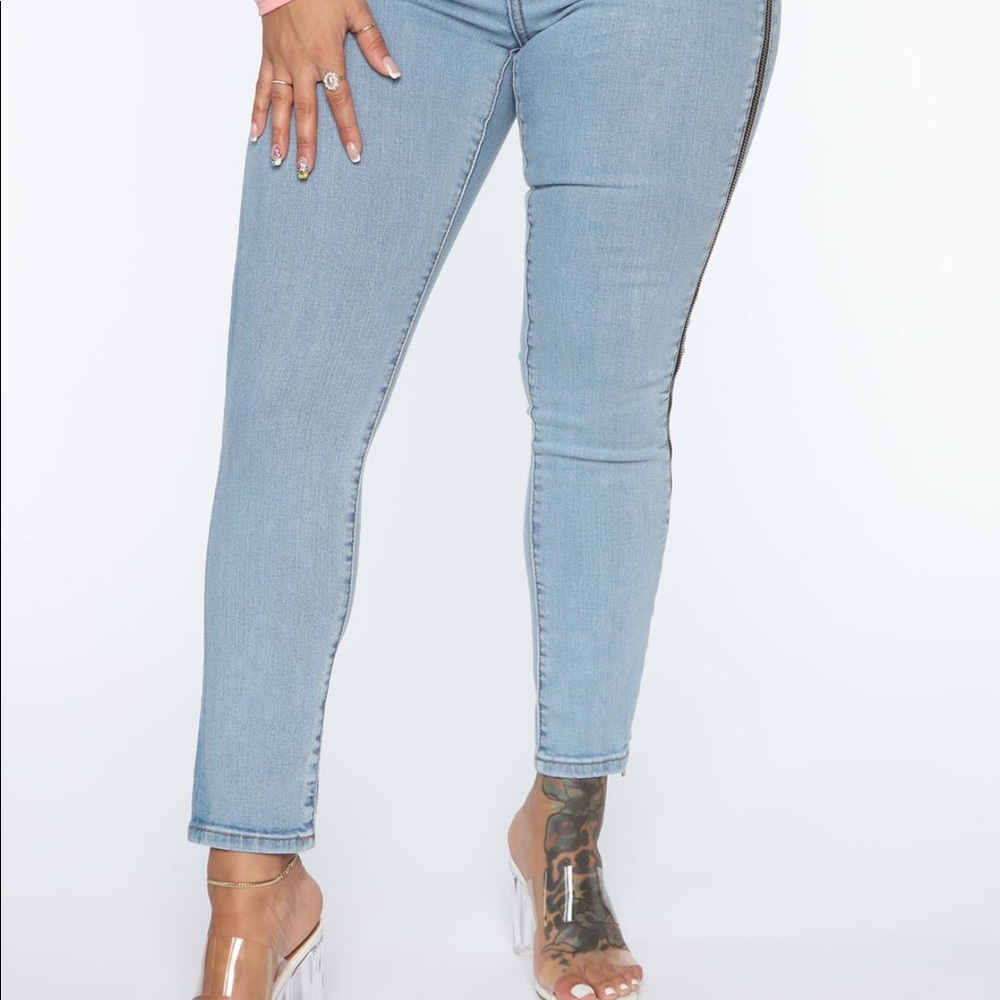 FN 👖 - Picture 4 of 5